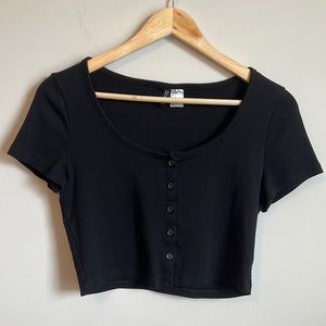 Black buttoned crop top